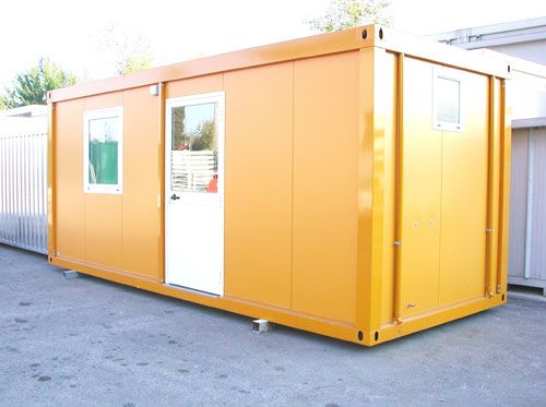 Monoblocco prefabbricato uso stand fieristico con struttura e pannelli in tinta ral a cartella