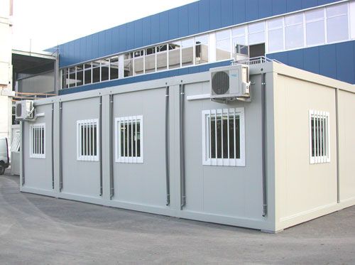 Mensa aziendale con impianto di condizionamento e inferriate